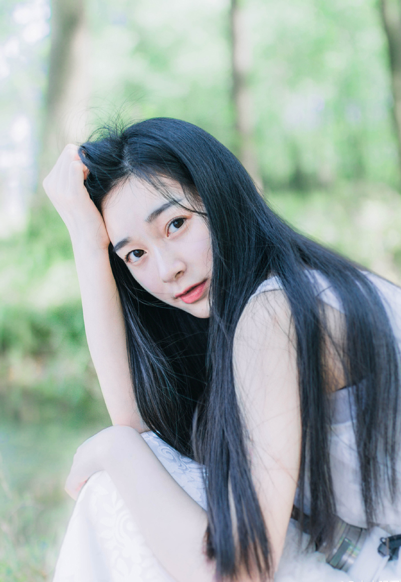 友谊需要渐渐悉意培养，进程十分艰巨，绝非即冲咖啡或即食面，对任何方式豪情有三分仔细的人，都不会情愿在人海芸芸众生中客串，跑去排长龙等做某君的好朋友。